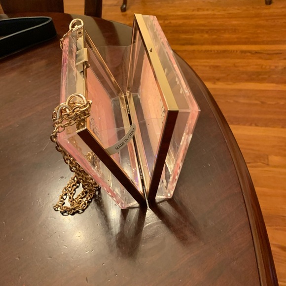 Clear/Pink Clutch - Picture 4 of 4